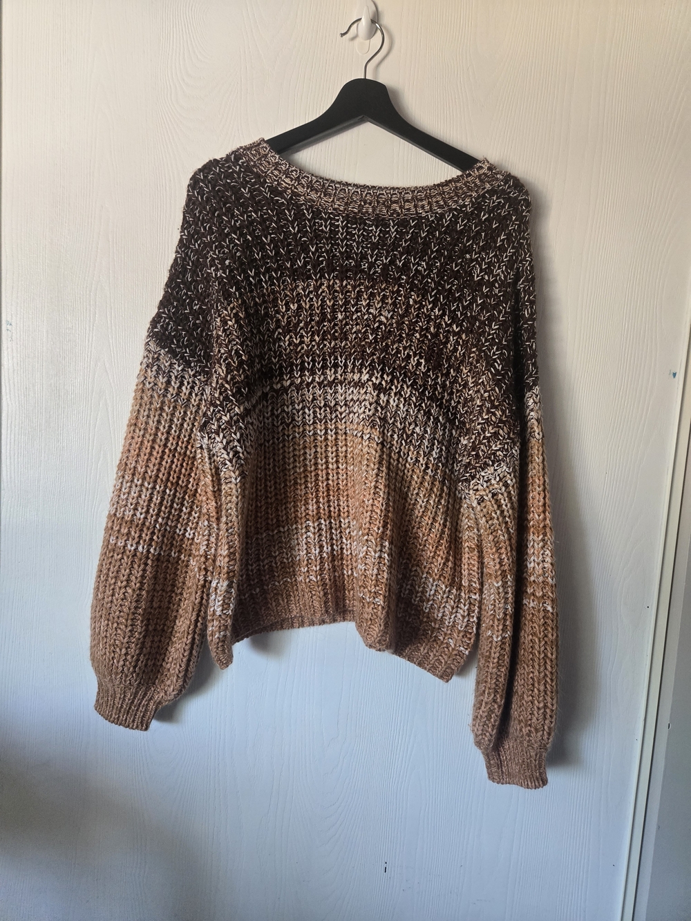 Women’s Ombre Crewneck Sweater in Brown and Cream